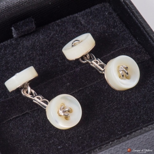 Boutons de manchette